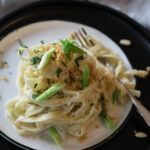 Pasta mit Topinambur-Pesto