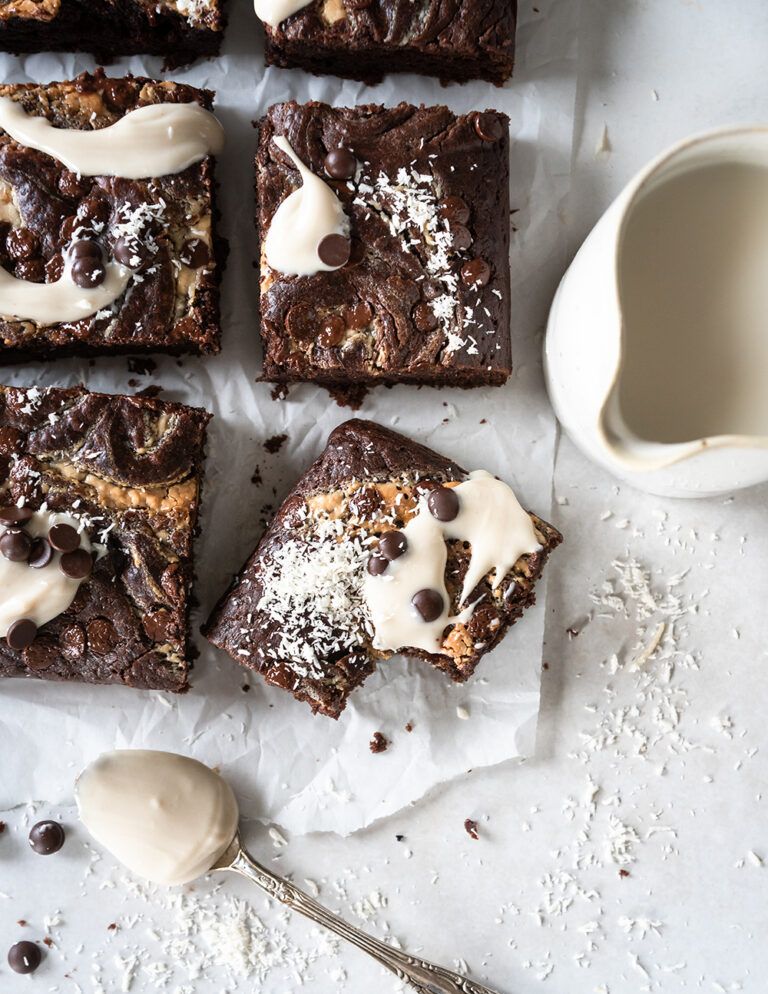 Himmlische Kokos-Brownies (vegan) - Stina Spiegelberg vegan