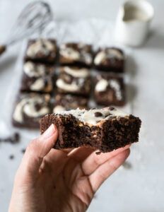 vegane Kokos-Brownies von Stina Spiegelberg Veganpassion