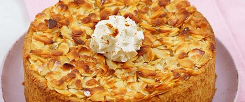 Gedeckter Apfelkuchen mit Mandeln - Stina Spiegelberg